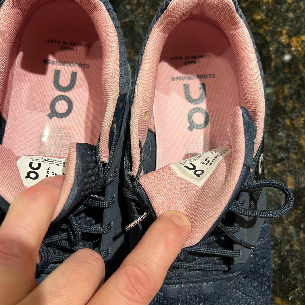 On Cloud pink and Navy- no rips/holes